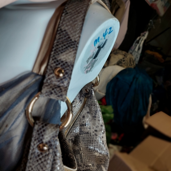 Michael Kors • Leather Snakeskin Hobo Purse Handbag Neutral Embossed Tan Brown - Picture 6 of 12